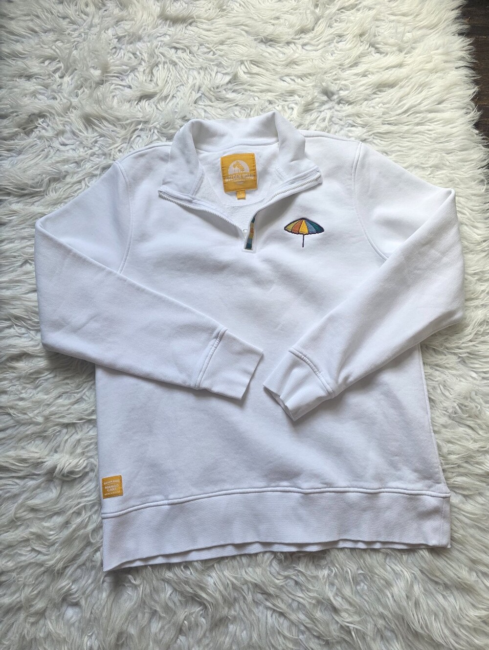 SALT LIFE White Quarter-Zip Pullover with Umbrella Embroidery